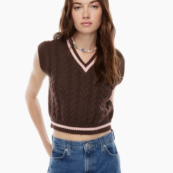 Aritzia Jackets & Blazers - Aritzia Sunday Best Green Winston Cropped Vest Size XS